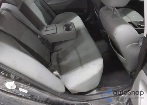 2011 Hyundai Sonata Hybrid z USA, uszkodzony, nr VIN KMHEC4A41BA003536